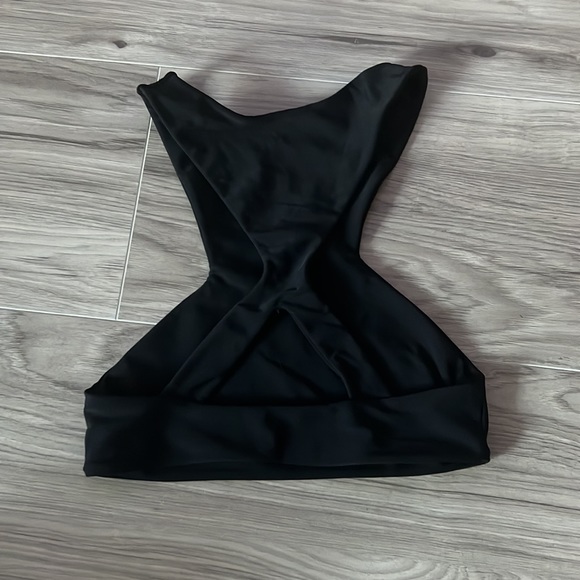 Mikoh halter Bikini 👙 Top - Picture 4 of 5